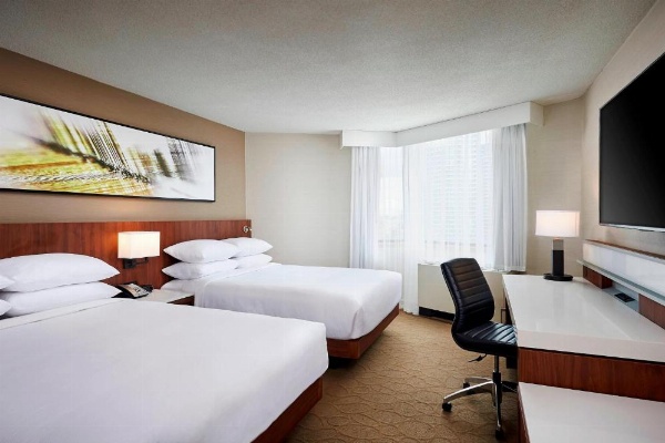 Delta Hotels by Marriott Toronto Mississauga image 9